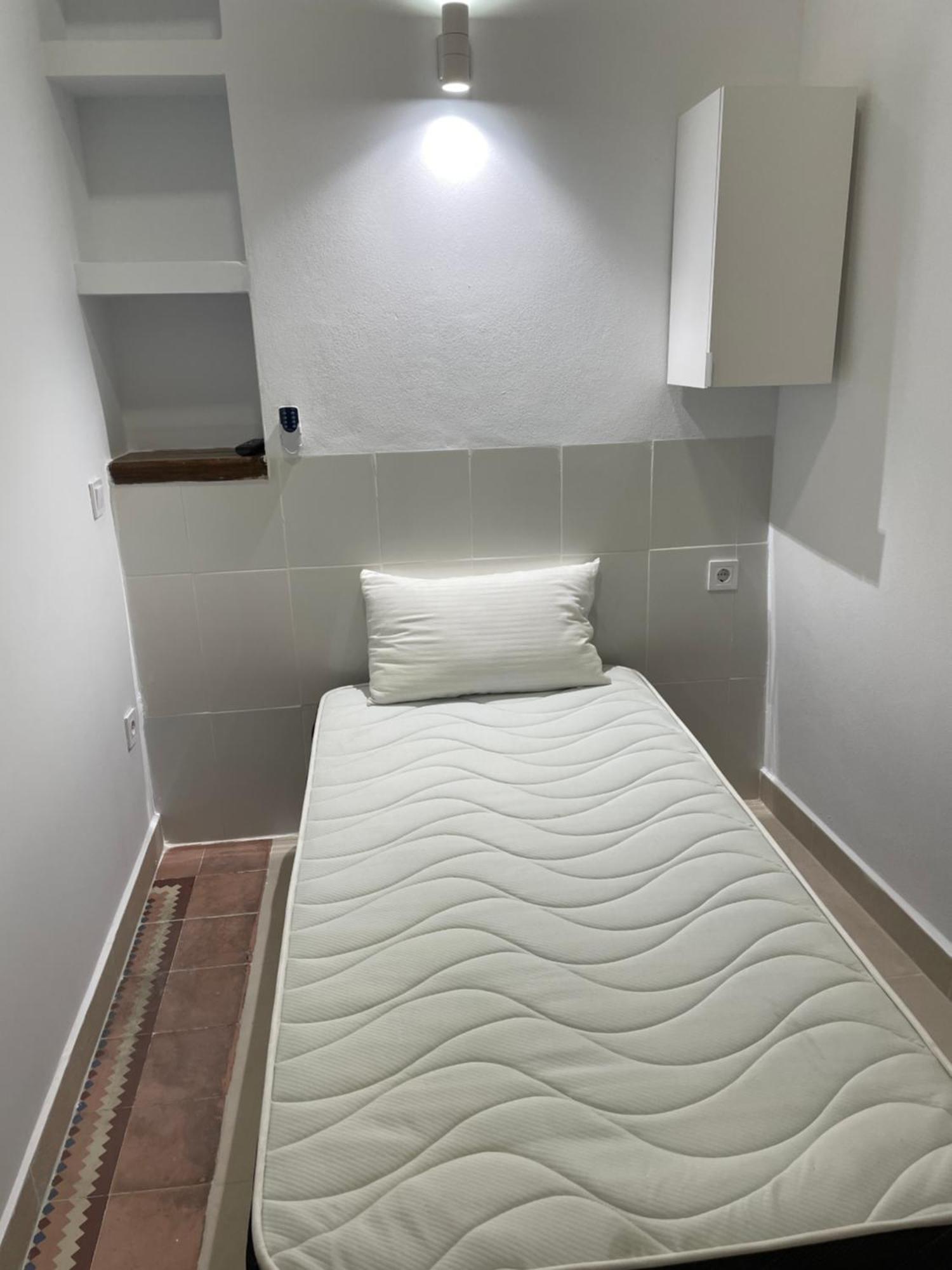 Alojamiento Ricar Apartment Valencia Ngoại thất bức ảnh